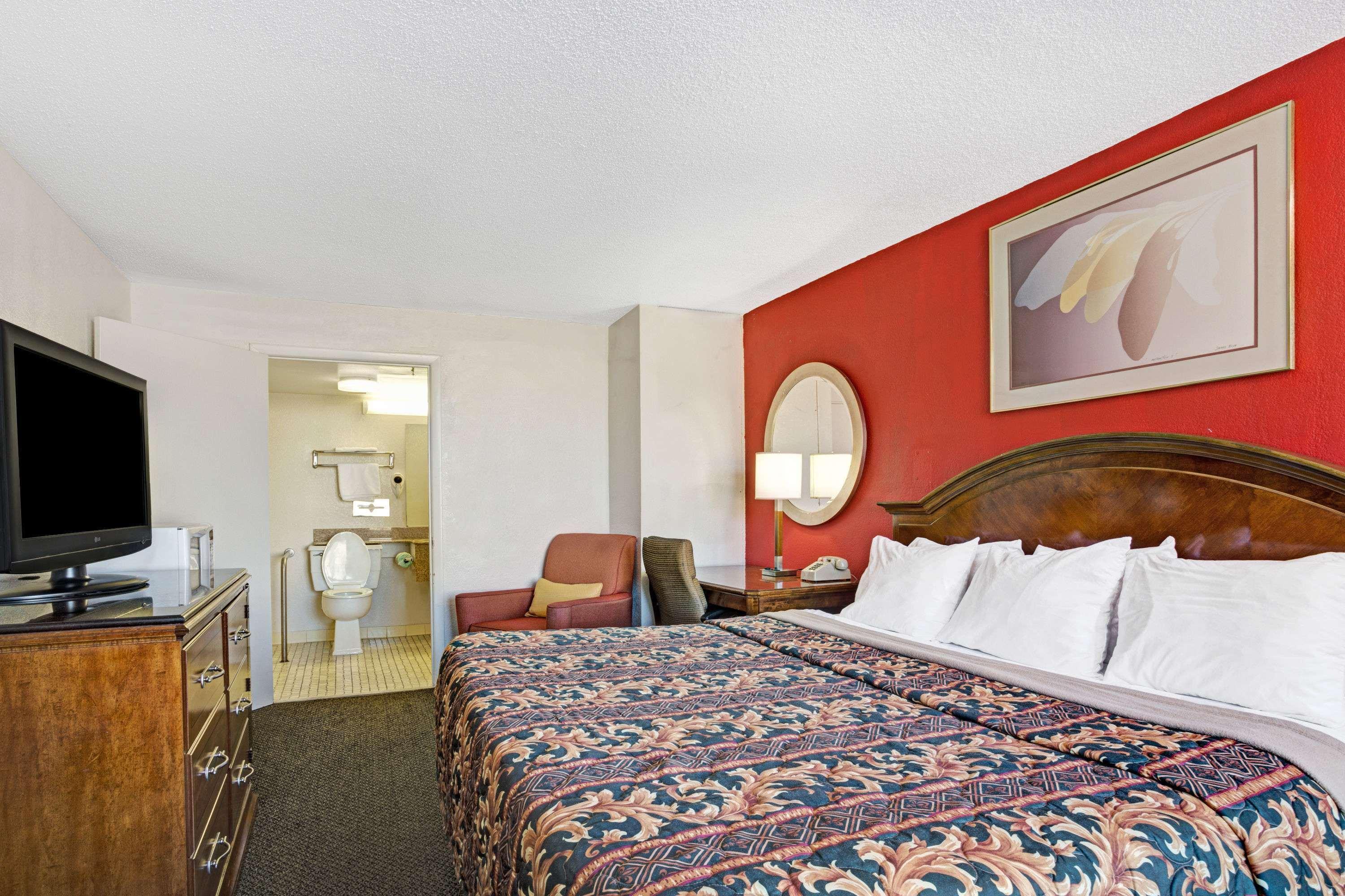 Days Inn By Wyndham Norfolk Military Circle Luaran gambar