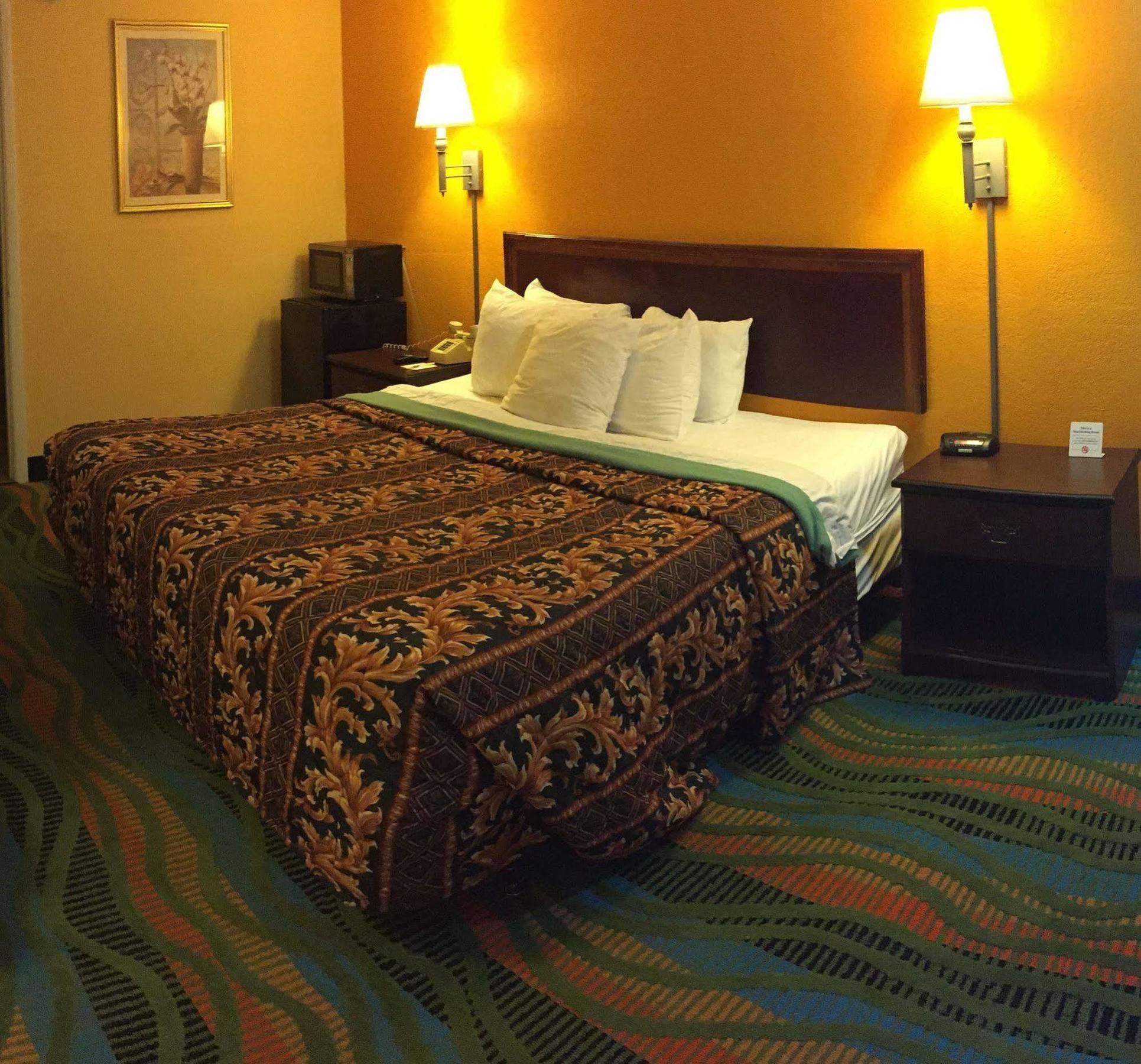 Days Inn By Wyndham Norfolk Military Circle Luaran gambar